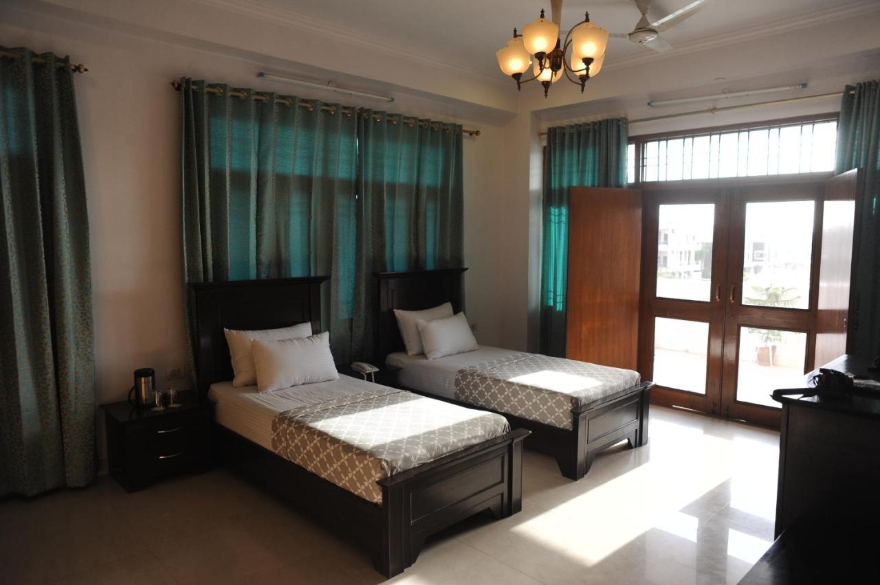 Raj Regency Hotel Jaipur Buitenkant foto