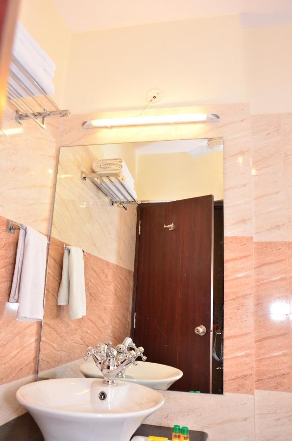 Raj Regency Hotel Jaipur Buitenkant foto