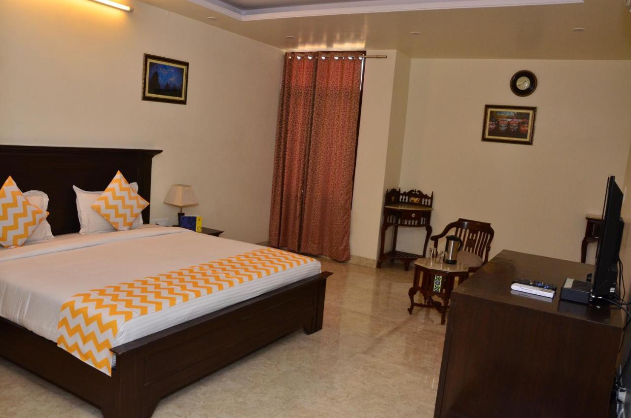 Raj Regency Hotel Jaipur Buitenkant foto