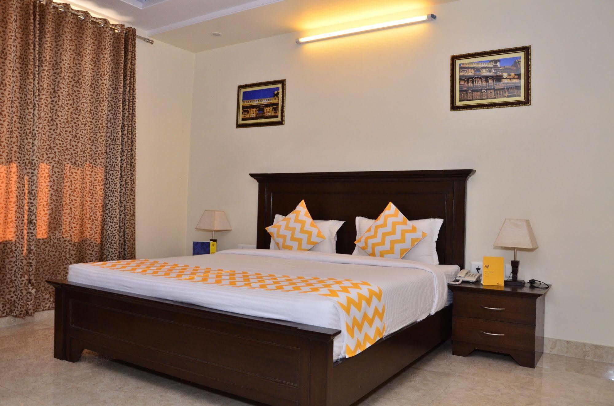 Raj Regency Hotel Jaipur Buitenkant foto