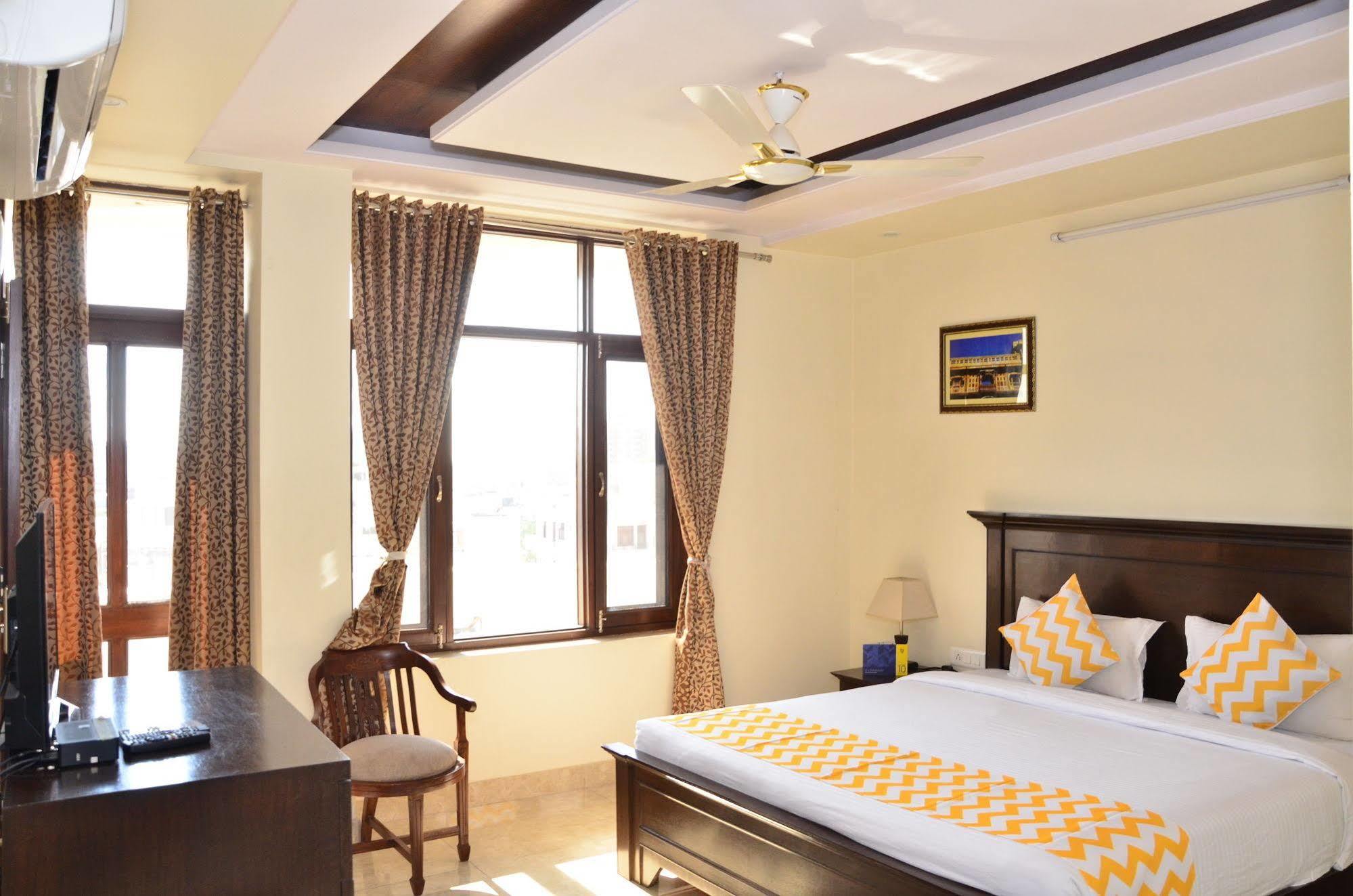 Raj Regency Hotel Jaipur Buitenkant foto