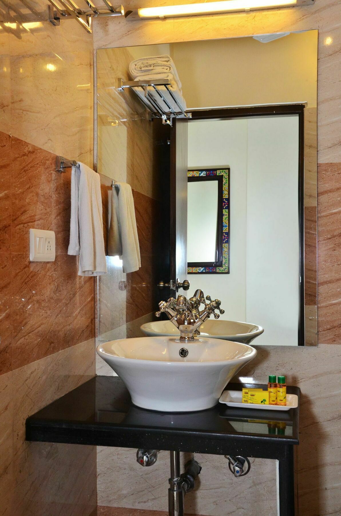 Raj Regency Hotel Jaipur Buitenkant foto